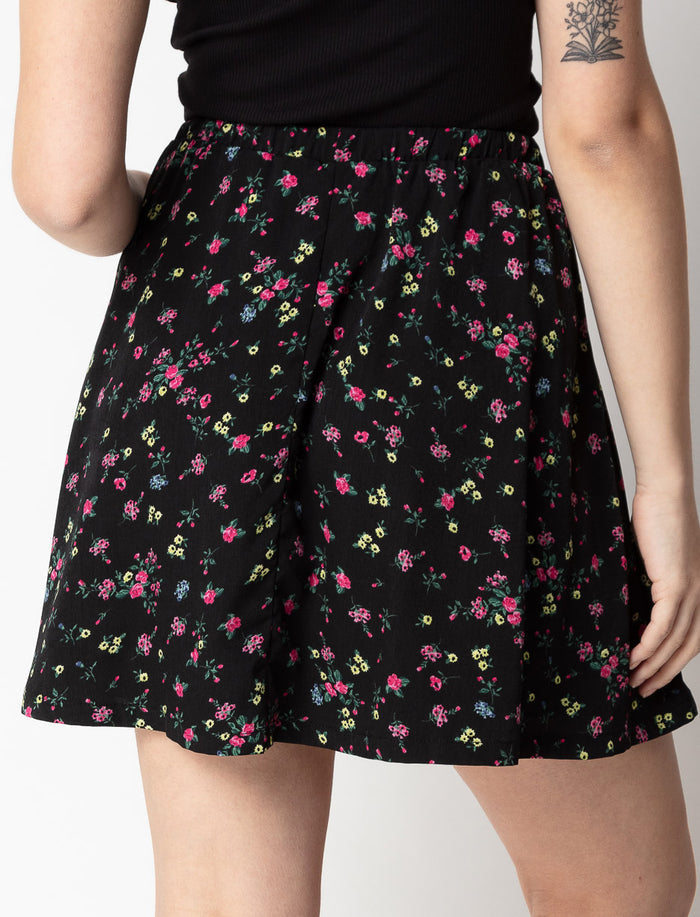 Jupe courte fleurie