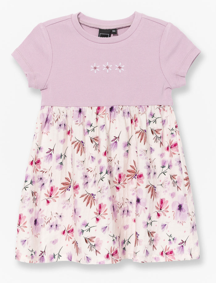 Robe à broderie