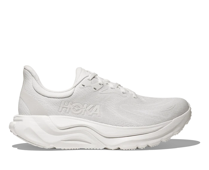 11 / White/White