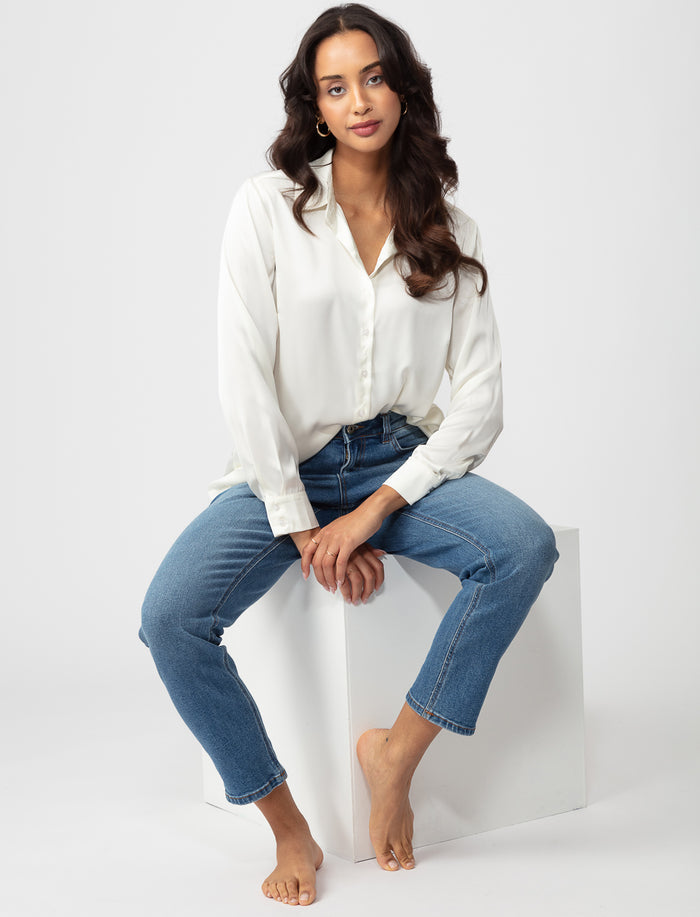 Blouse satinée à manches longues