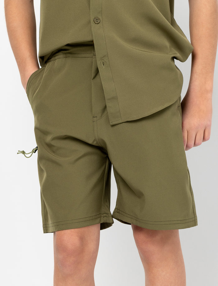 Boardshort hybride avec taille à bouton et zip