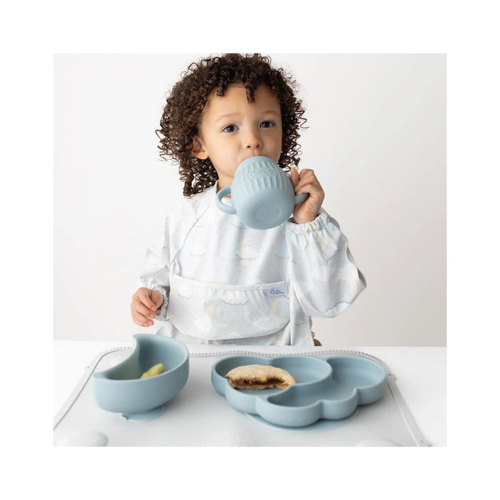 Calla & Friends Brody Silicone Cup - Powder Blue in use