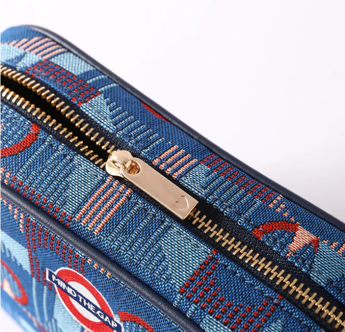 CAMERA-TFL-PICCA-GAP | Camera Crossbody Bag TfL Piccadilly Moquette Mind The Gap