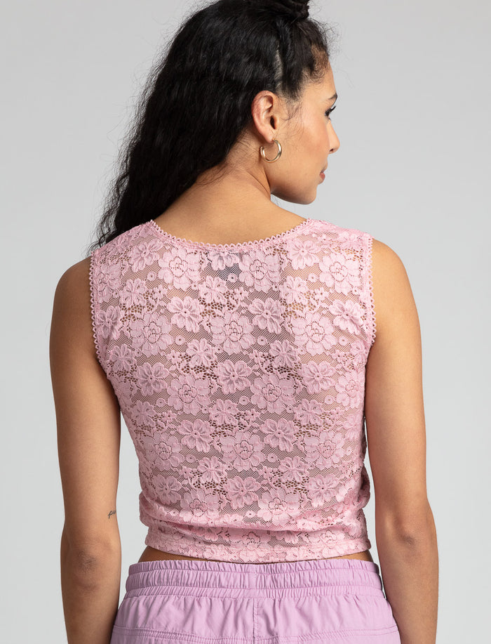 Camisole courte à dentelle