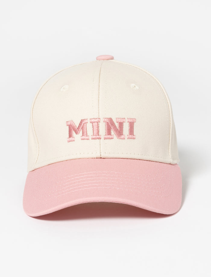 Casquette avec broderie “Mini”