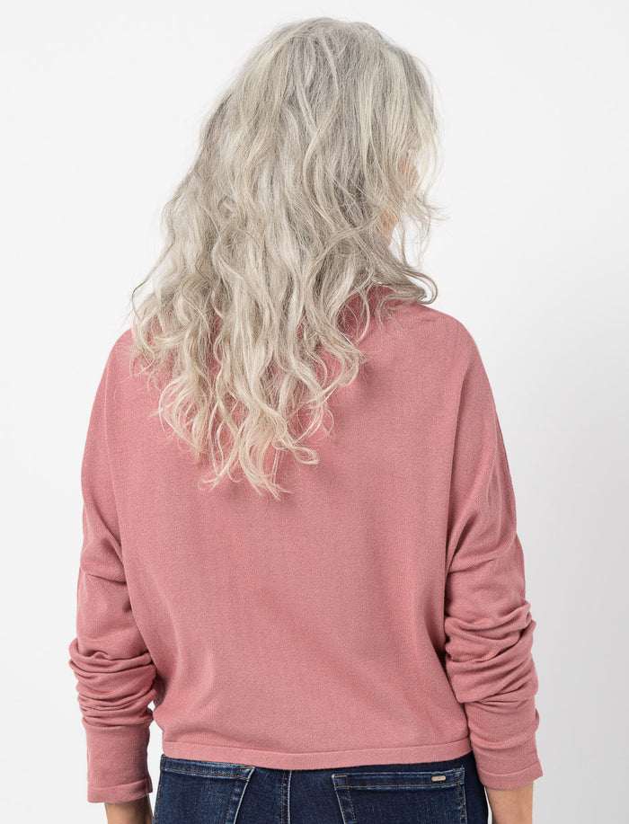 Chandail en tricot avec noeud