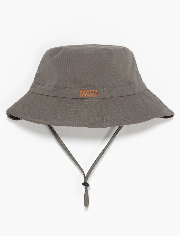 Chapeau cloche à cordon ajustable
