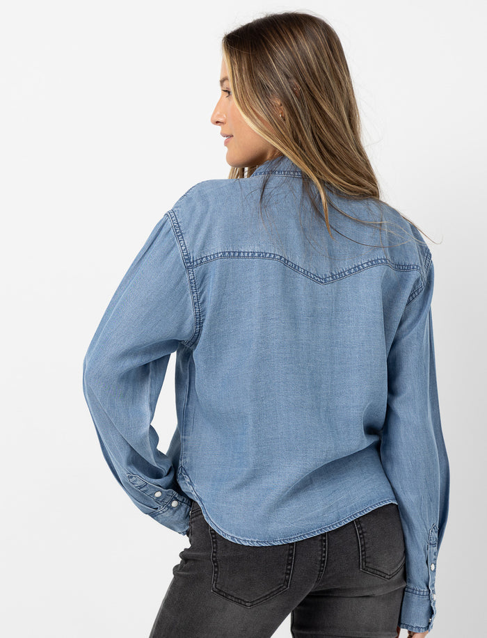 Chemise délavée à poches