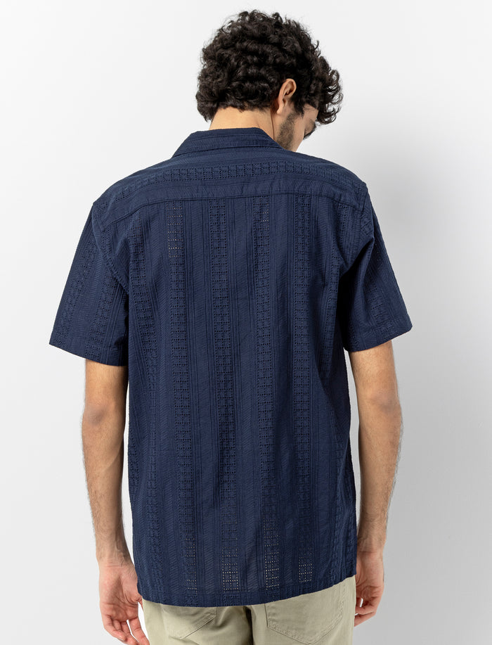 Chemise en tricot