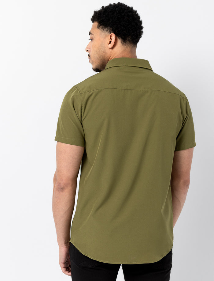 Chemise uni essentielle
