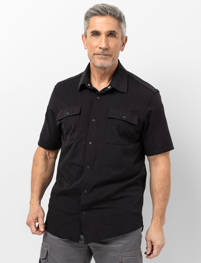 Chemise unie à manches courtes