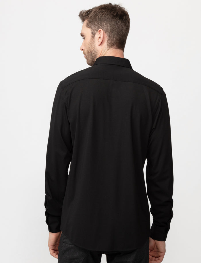 Chemise unie à manches longues