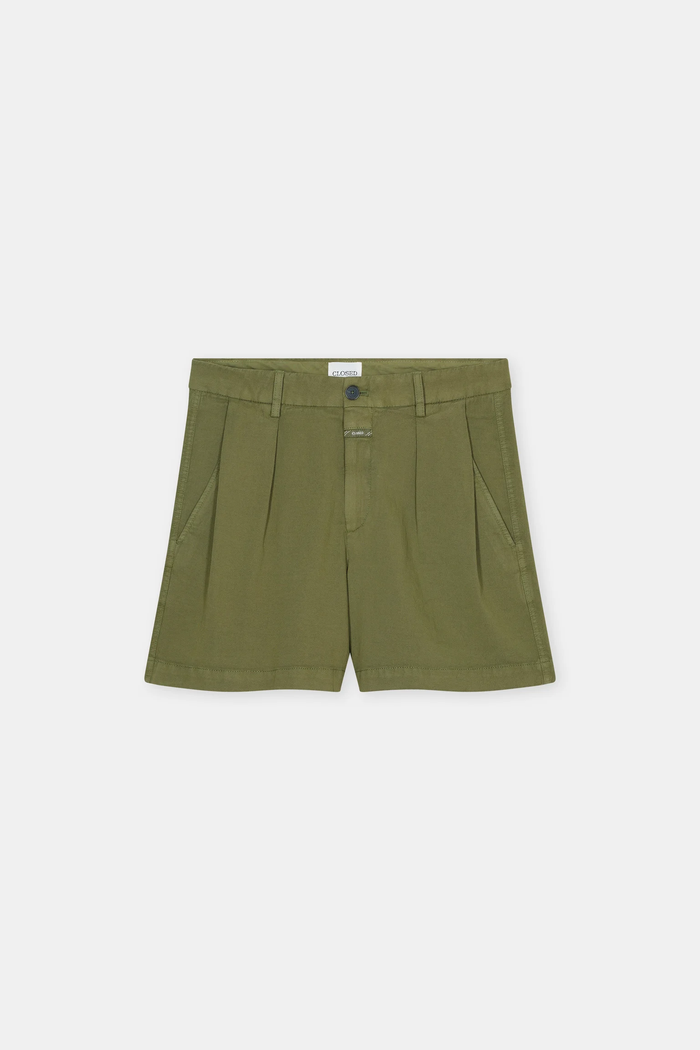 Closed Revyl Short