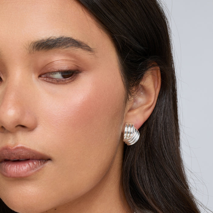 CLOVE EARRINGS