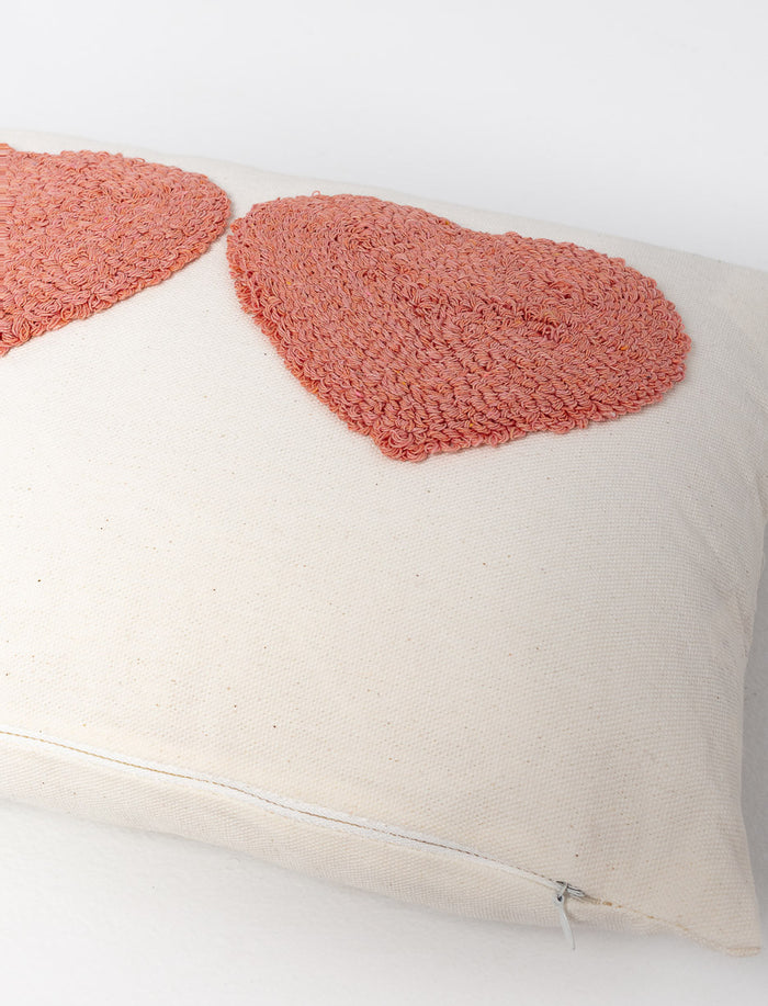 Coussin lombaire touffeté à 3 cœurs