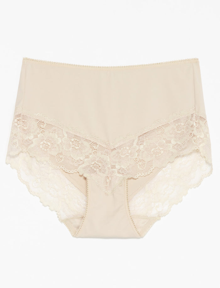 Culotte classique à dentelle