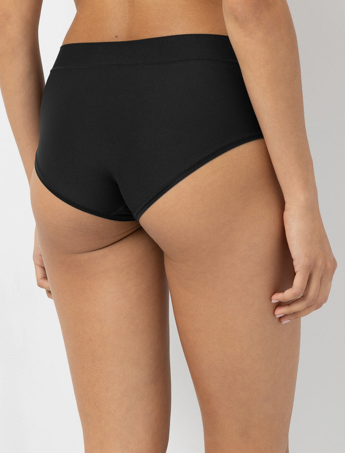 Culotte régulière avec découpe en V
