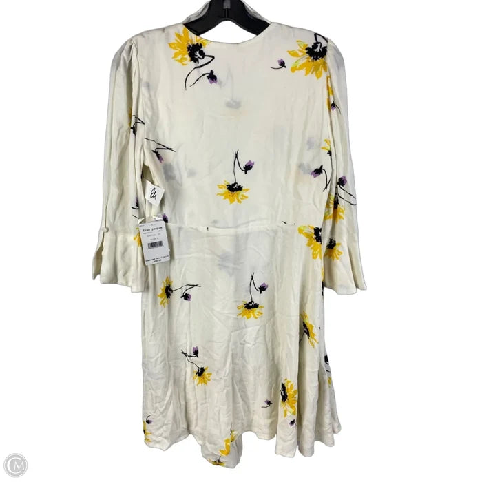 Dress Casual Short By Free People In Cream, Size: S
