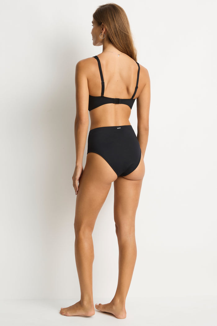 Eco Essentials G Cup Cross Front Bra
