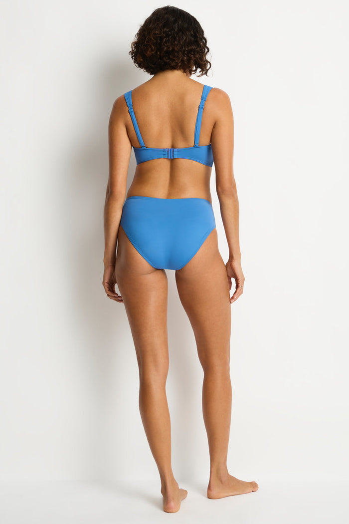Essentials Edit Cross Front Multifit Bra