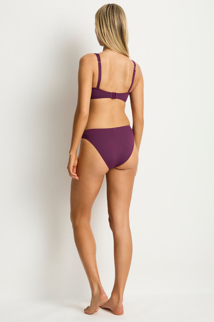 Essentials Edit Cross Front Multifit Bra
