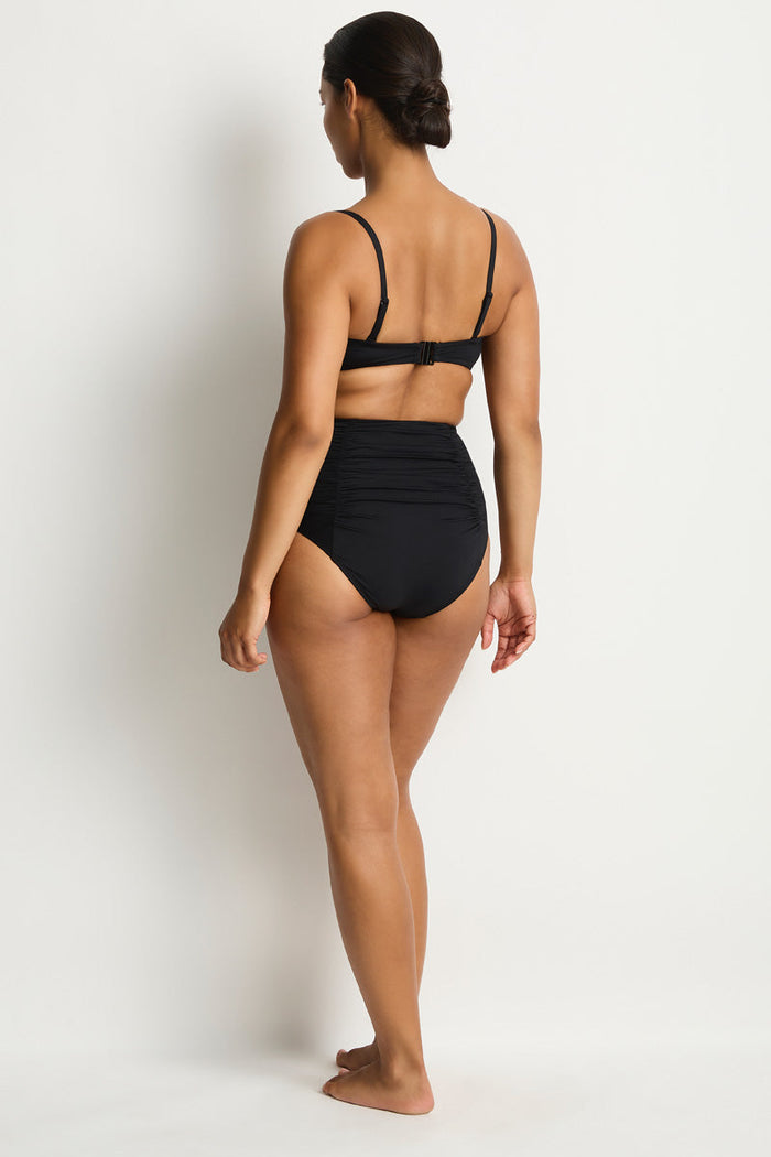 Essentials Edit Twist Bandeau