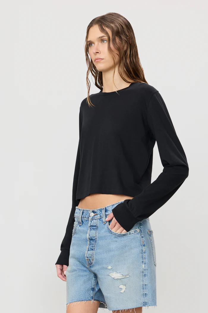 Éterne Long Sleeve Boxy Tee