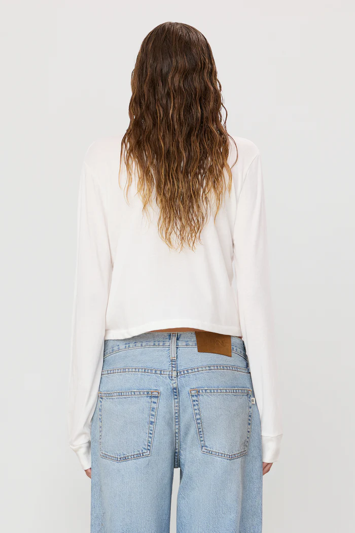 Éterne Long Sleeve Boxy Tee