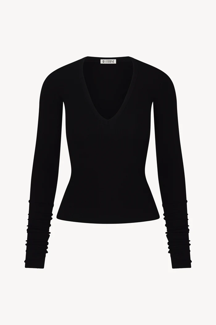 Éterne Long Sleeve V-Neck Top