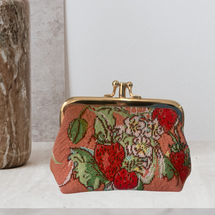 FRMP-WLSTRW | Wild Strawberry Coin Clasp Frame Purse Wallet