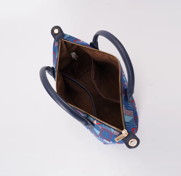 GRAB-TFL-PICCA-GAP | TfL Piccadilly Moquette Mind the Gap Grab Handle Handbag