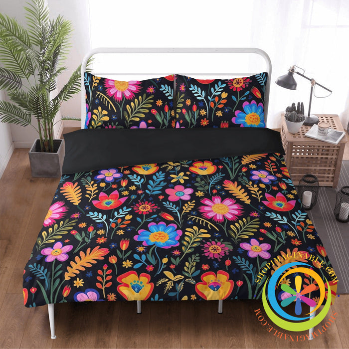 Happy Florals Heart Bedding Set
