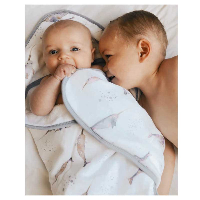 Little Unicorn Hooded Towel & Wash Cloth Set – Narwhal | Koop.co.nz
