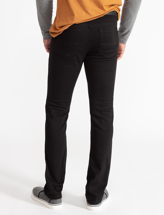 Jean à taille régulière et jambe droite