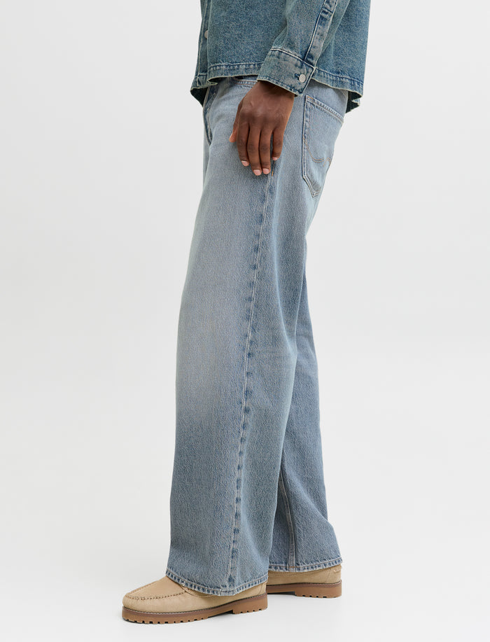 Jean jambes larges à taille régulière