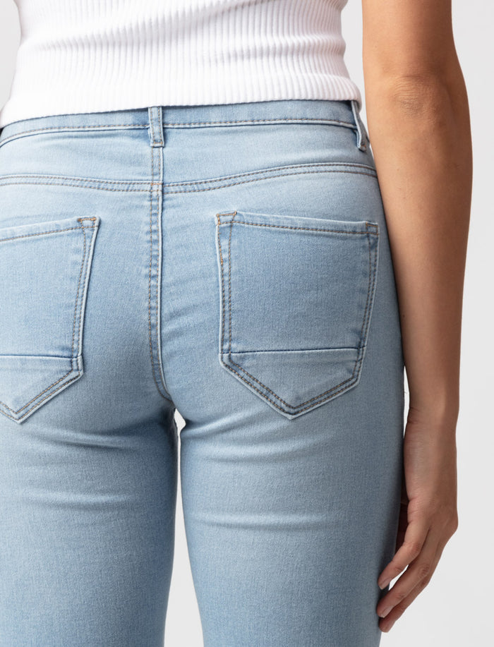 Jean skinny à taille régulière