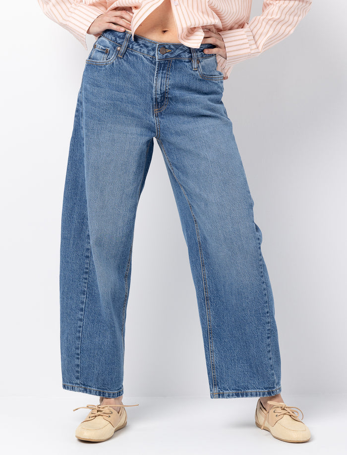 Jean taille haute à jambe ballon pour femme