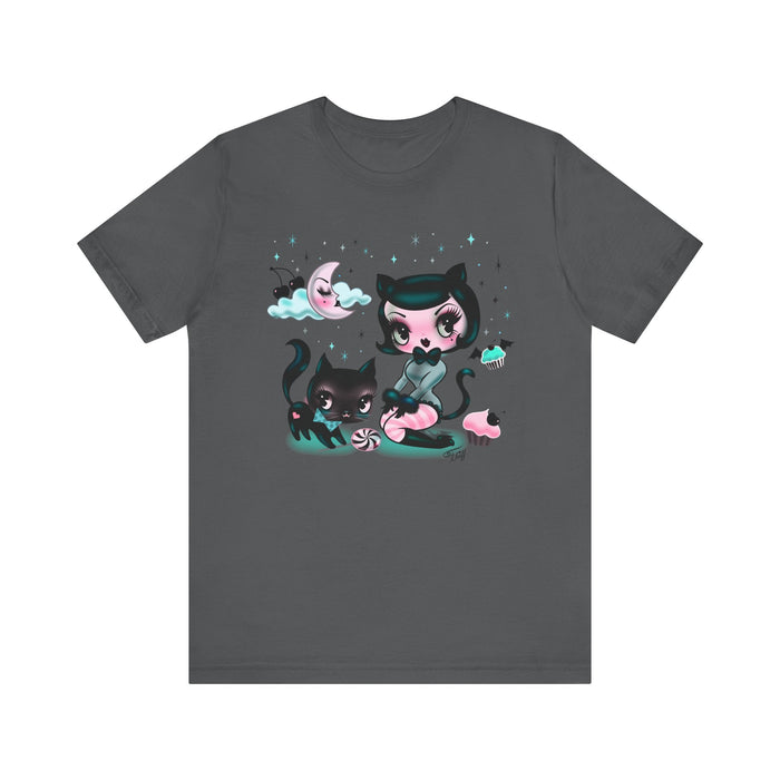 Kitten Doll with Cupcakes • Unisex Tee