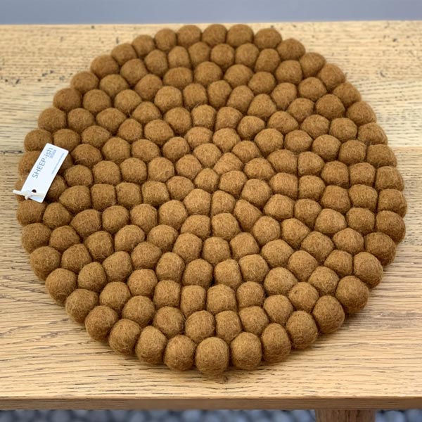 Sheepish Design Large NZ Wool Pot Stand / Trivet – Ochre (30cm) | Koop.co.nz