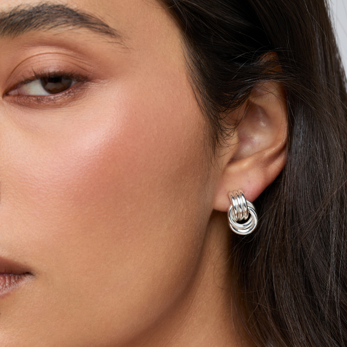 MICRO KNOT EARRINGS