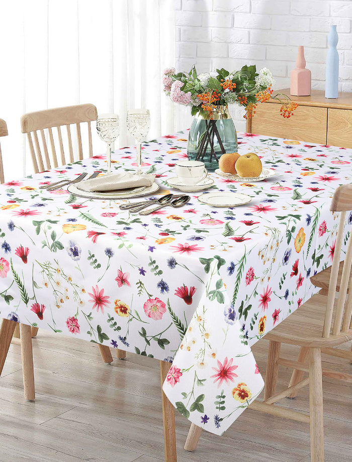 Nappe fleurie anti-taches et sans repassage - 58 x 94 po