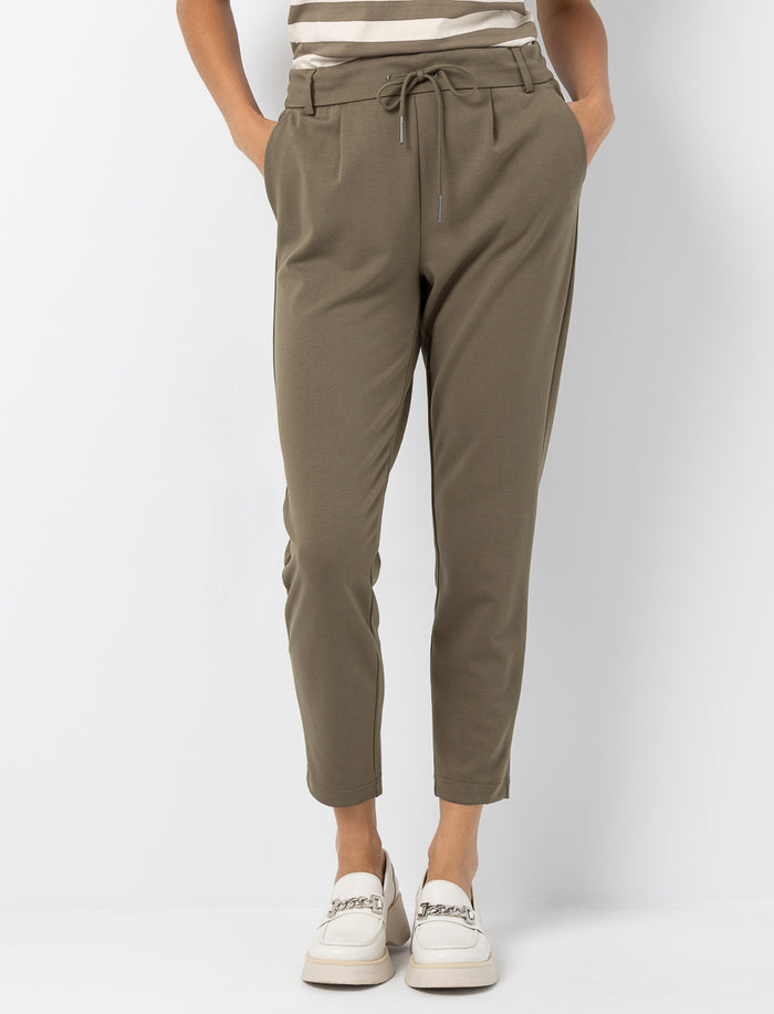 Pantalon étroit à enfiler