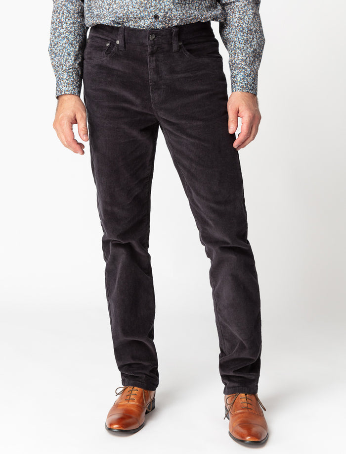 Pantalon étroit en velours côtelé
