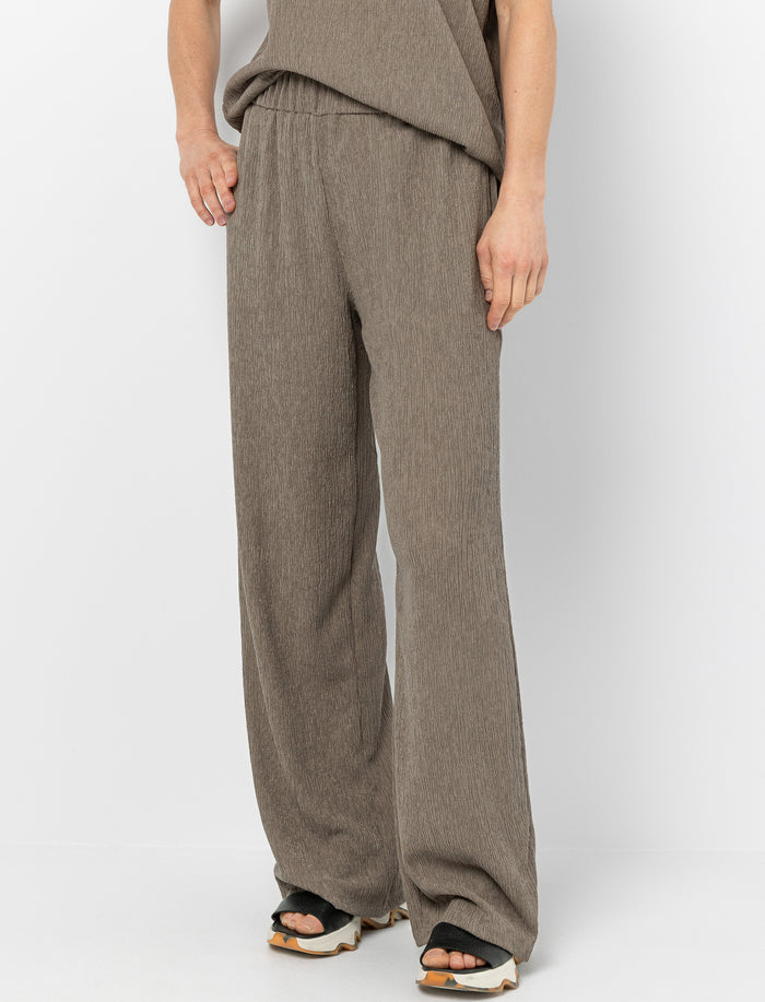 Pantalon texturé à jambes larges