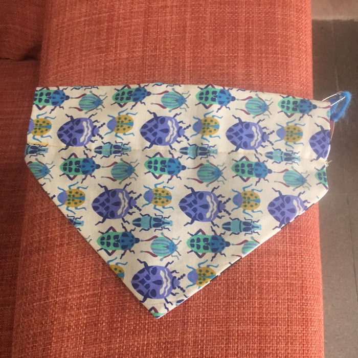Reversible Dog Bandana-Insects'/Paws - XS