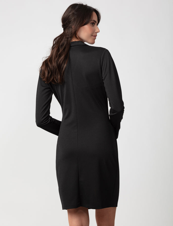 Robe à col cache-coeur et manches longues