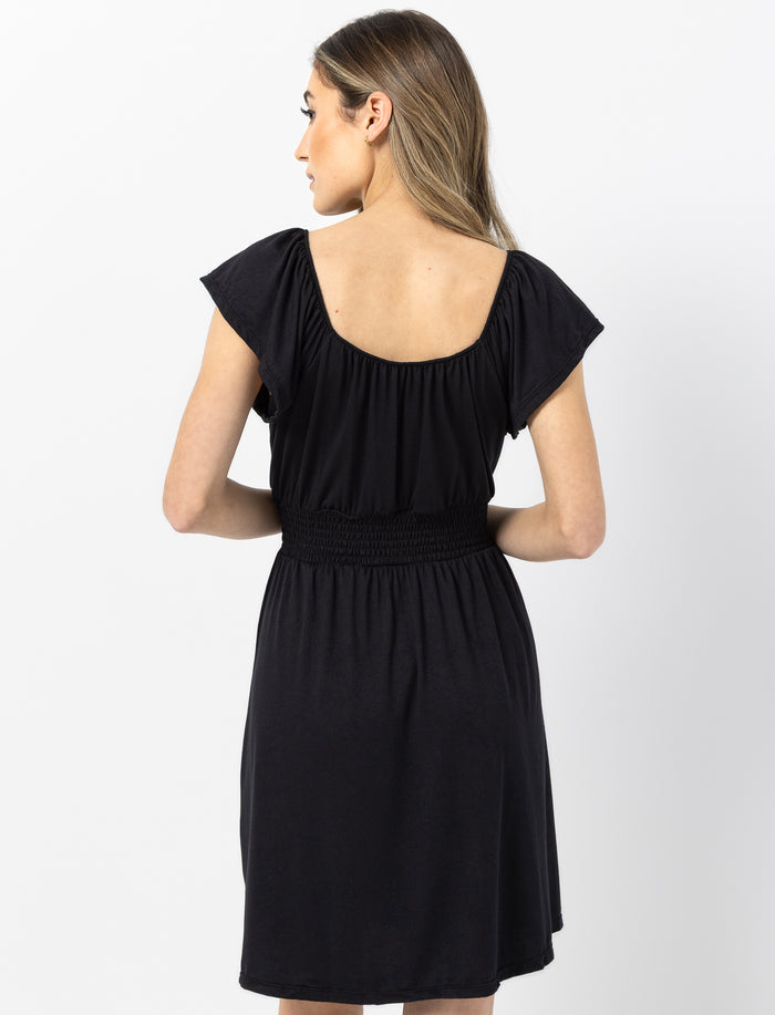 Robe à manches courtes