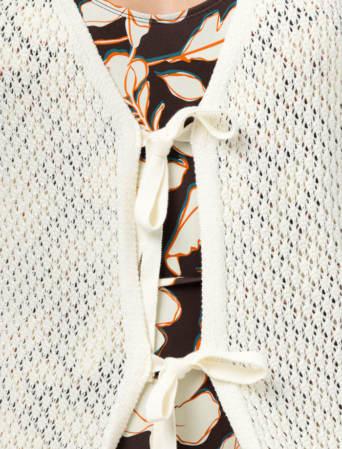 Robe cache-maillot en crochet