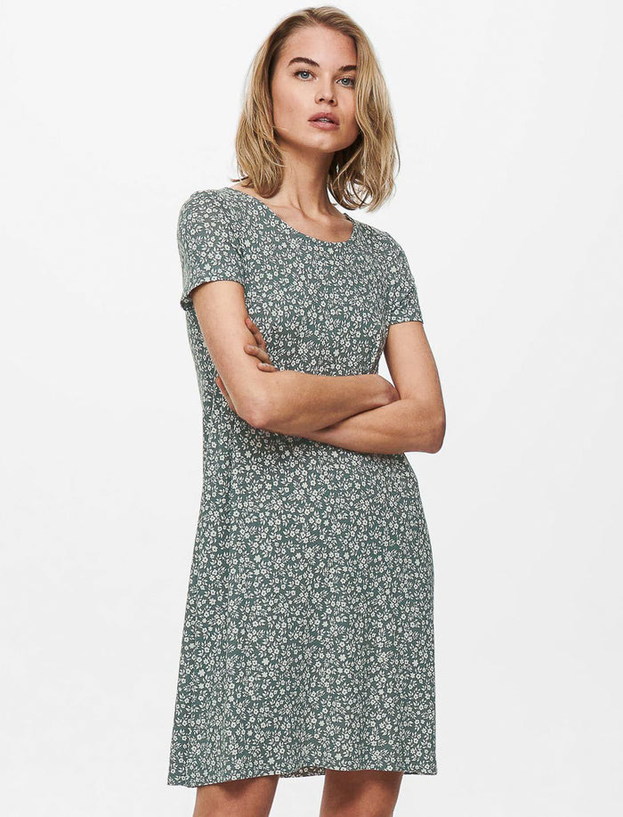 Robe courte à détails croisés
