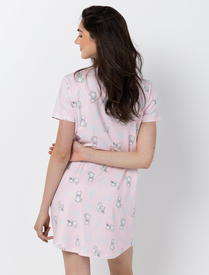 Robe de nuit à motif pour femme